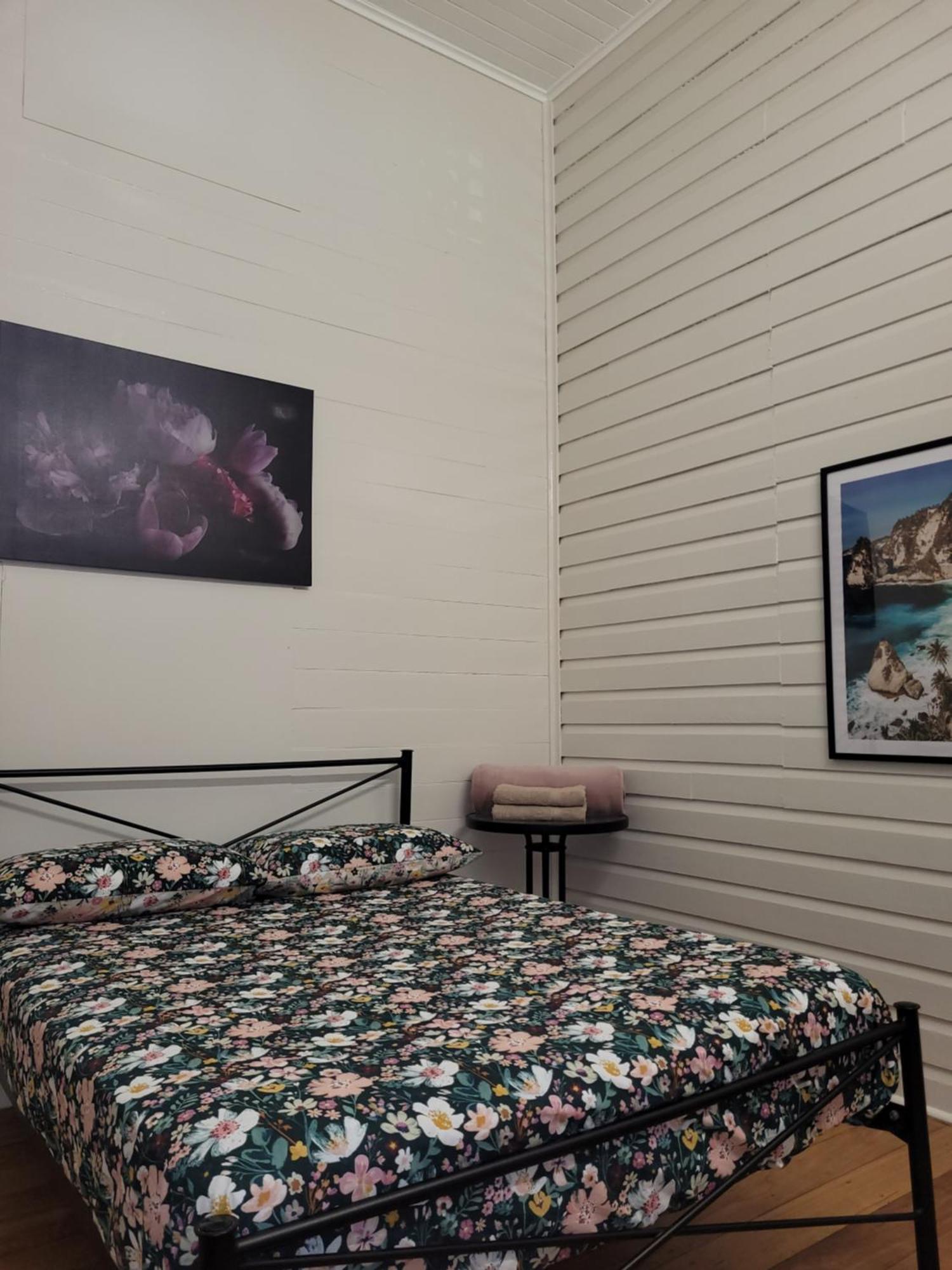 Travellers Paradise Cairns Ngoại thất bức ảnh A bedroom at the hotel