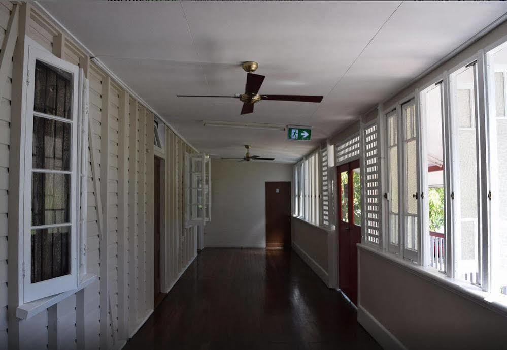 Travellers Paradise Cairns Ngoại thất bức ảnh Corridor, 2015